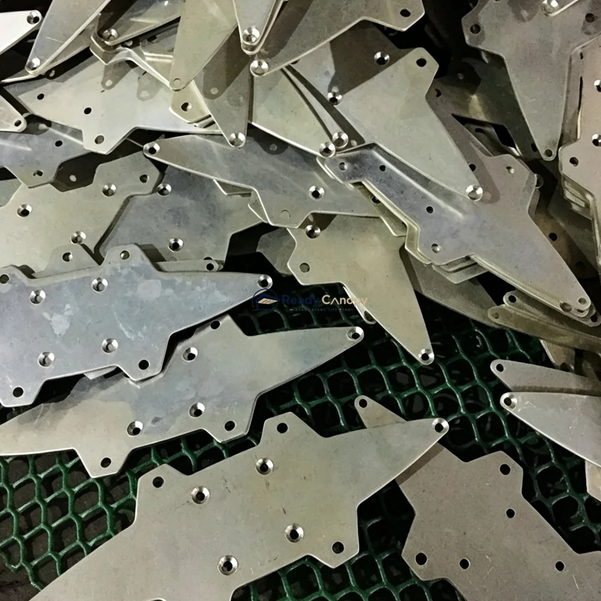 Custom Aerofoil Exterior Aluminium Louvers | Building Facades, Indoor & Outdoor Screening